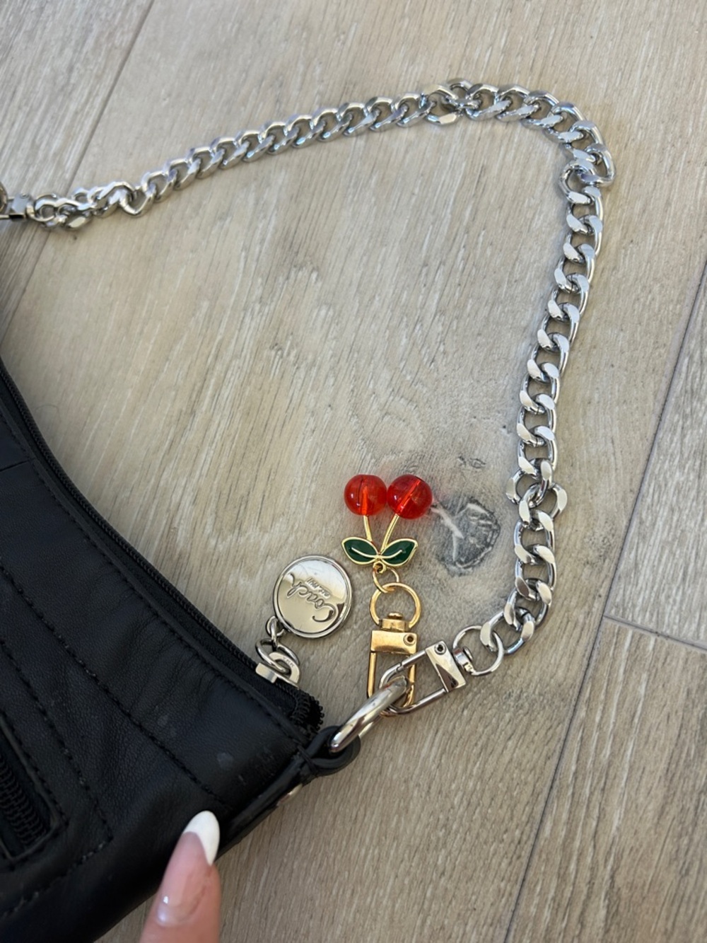 Coach Vintage Black Leather Shoulder Bag with Silver Chain Strap and Charm - Picture 6 of 10